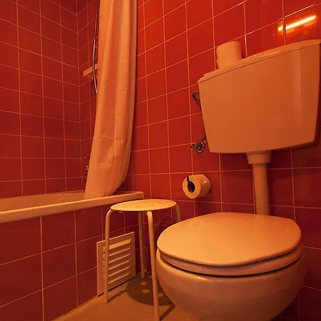 ゲストハウス Next 3*