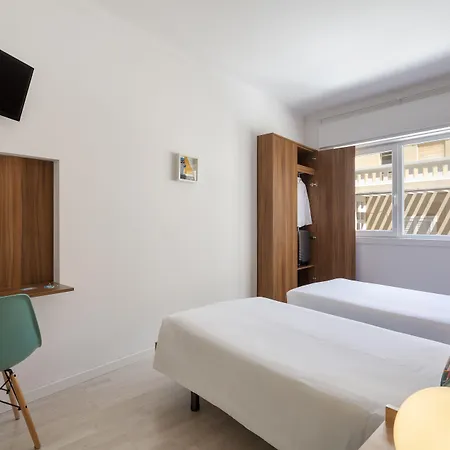 בית הארחה Next