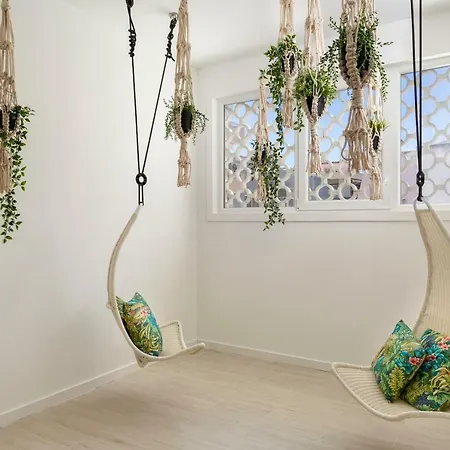 Next ゲストハウス